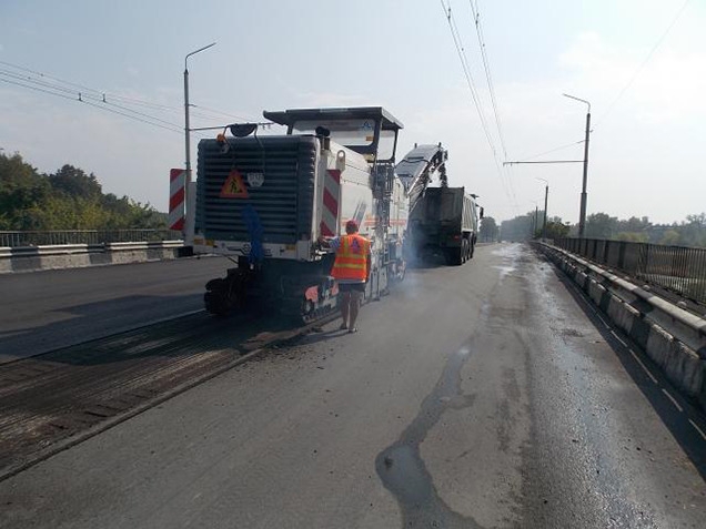 Розпочався масштабний ремонт доріг на Косівщині, Верховинщині та автомагістралі Н-09 